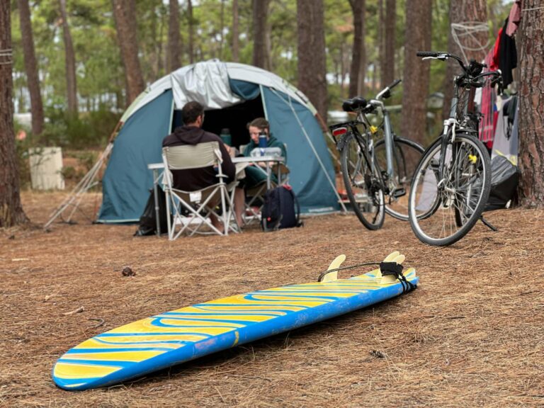 Campin municipal Le Gurp dans le Médoc à 2 minutes de la mer